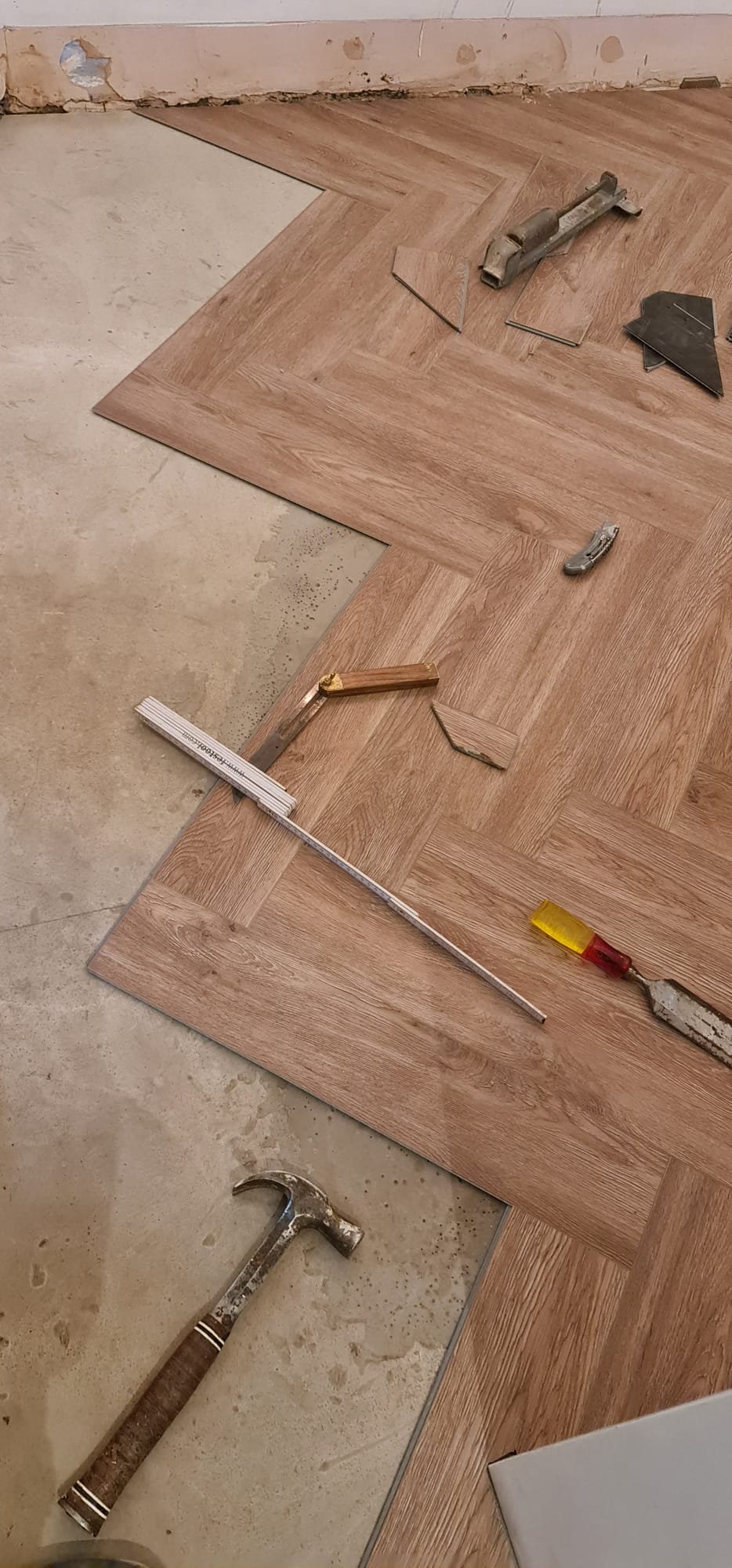 Flooring & Tiling